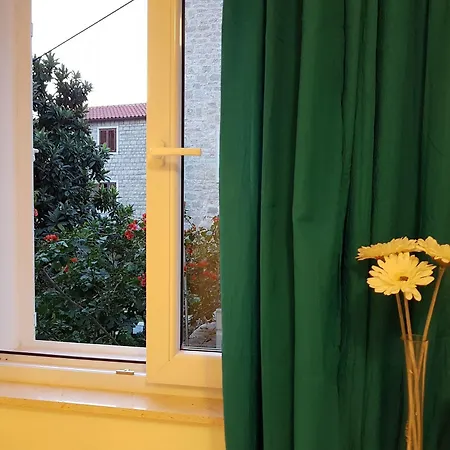 Nona 1 Apartment *