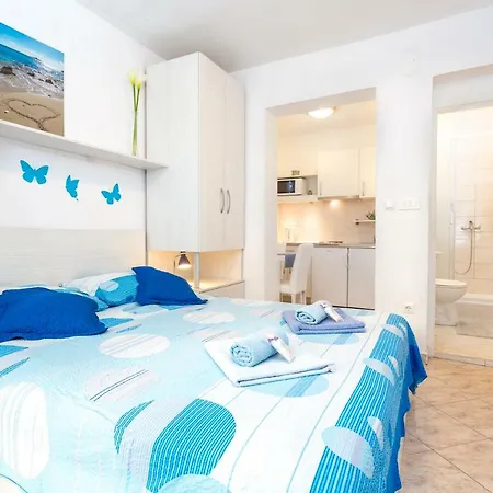 Nona 1 Apartment *
