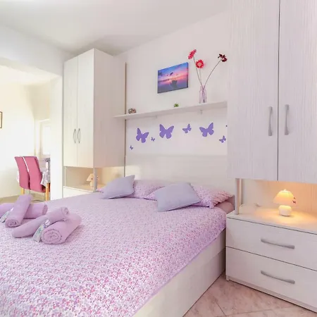 Nona 1 Apartment Hvar Town