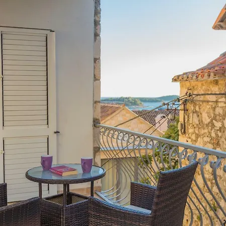 Apartment Nona 1 Hvar Town