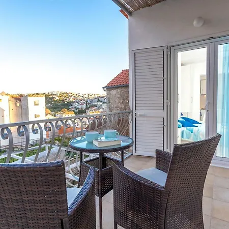 Nona 1 Apartment *